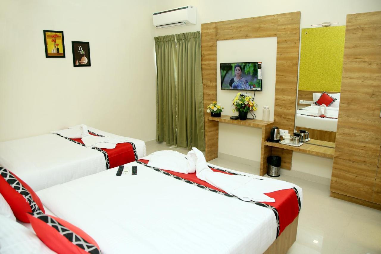 Apollo Court Hotel เชนไน ภายนอก รูปภาพ