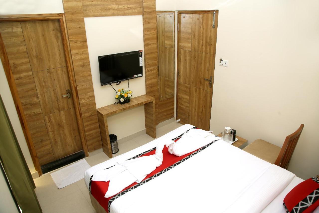 Apollo Court Hotel เชนไน ภายนอก รูปภาพ
