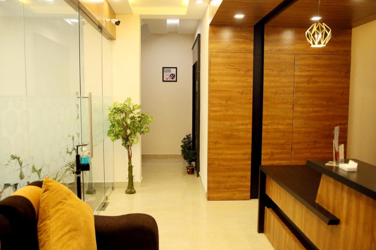 Apollo Court Hotel เชนไน ภายนอก รูปภาพ
