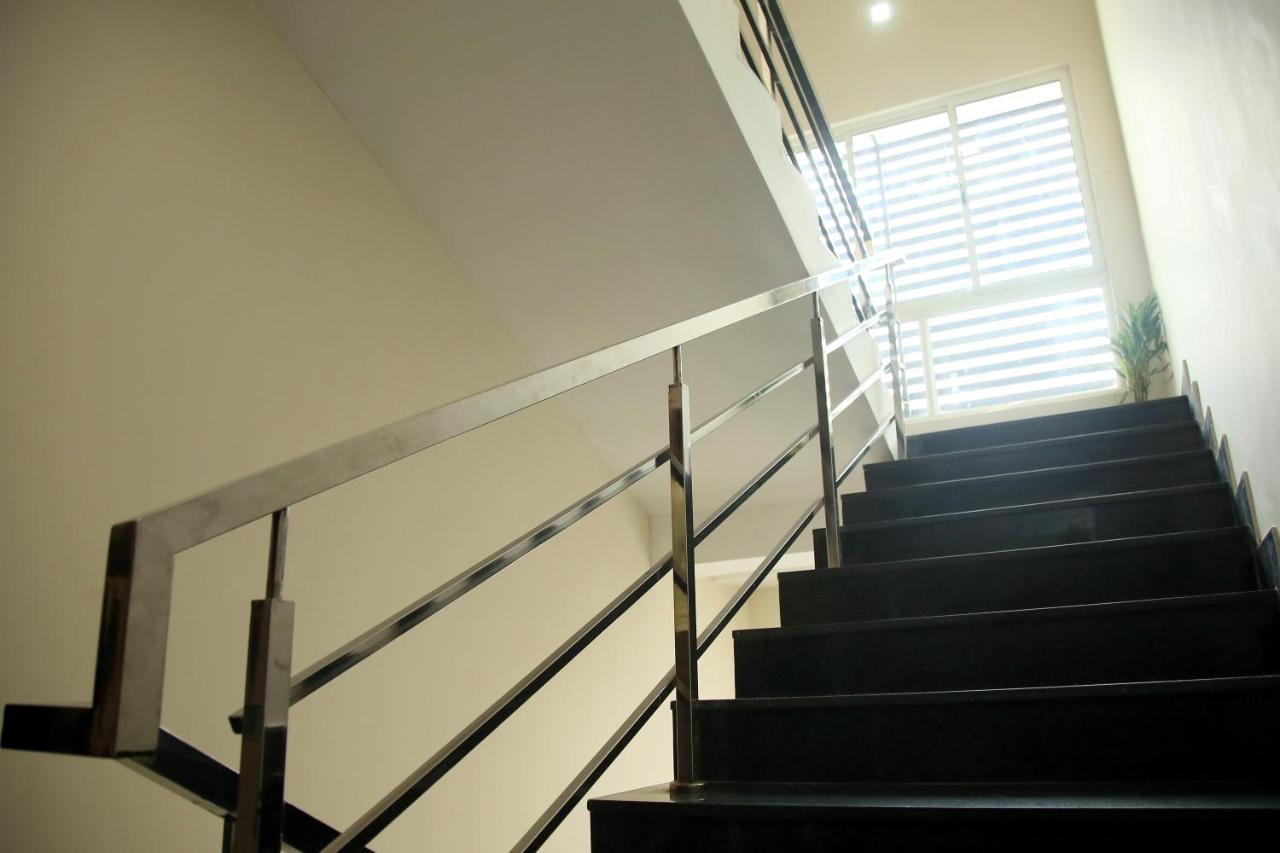 Apollo Court Hotel เชนไน ภายนอก รูปภาพ