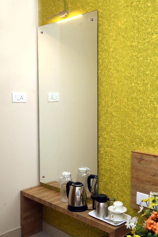 Apollo Court Hotel เชนไน ภายนอก รูปภาพ